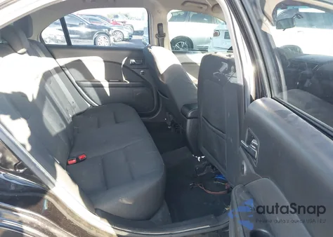 2012 Ford Fusion Se z USA, uszkodzony, nr VIN 3FAHP0HA5CR438034